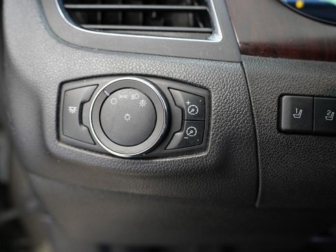 Used 2012 Ford Edge Limited image 21