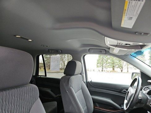 Used 2017 GMC Yukon SLE w/ Convenience Package image 12