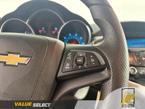 Used 2015 Chevrolet Cruze LT FWD image 13