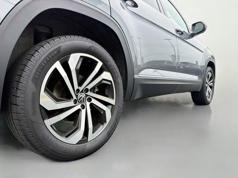 Used 2021 Volkswagen Atlas SEL Premium AWD/4WD image 8