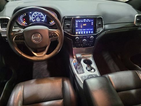 Used 2019 Jeep Grand Cherokee Limited image 22