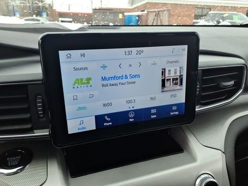 Certified 2022 Ford Explorer XLT w/ Equipment Group 202A image 21