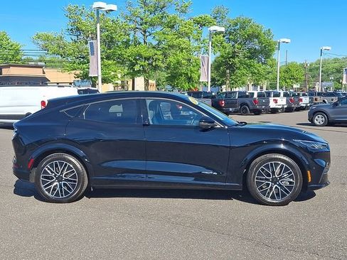 Certified 2024 Ford Mustang Mach-E Premium AWD/4WD image 7