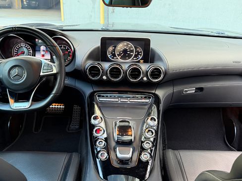 Used 2018 Mercedes-Benz AMG GT Coupe image 19