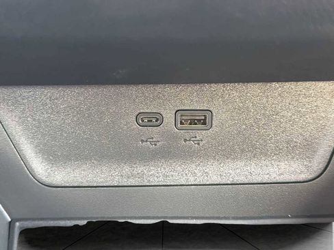 New 2026 Chevrolet Equinox ACTIV w/ Convenience Package III image 24