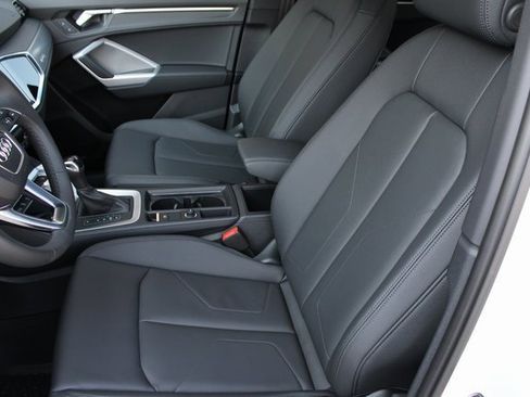 New 2025 Audi Q3 2.0T Premium image 6