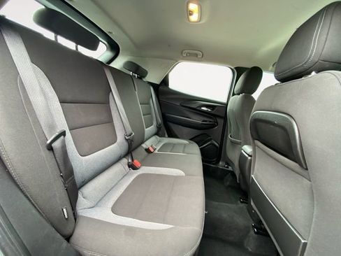Used 2023 Chevrolet TrailBlazer LS AWD/4WD image 14