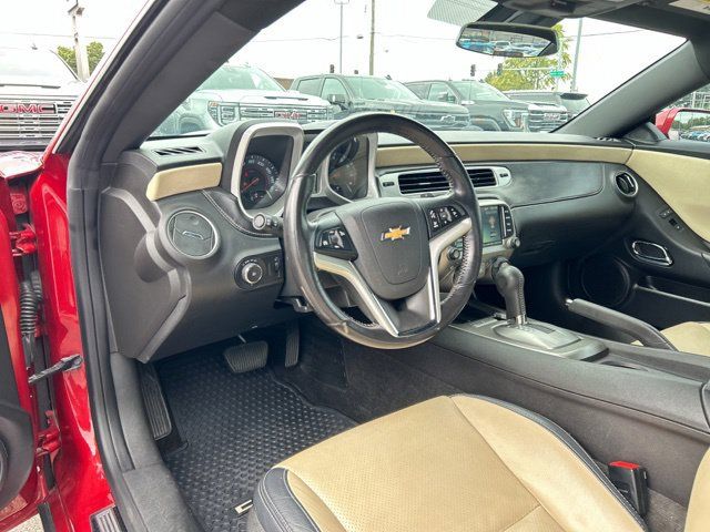 Used 2015 Chevrolet Camaro LT w/ 1LT Preferred Package RWD image 22