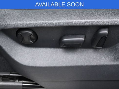 Used 2025 Volkswagen Atlas SE AWD/4WD image 10