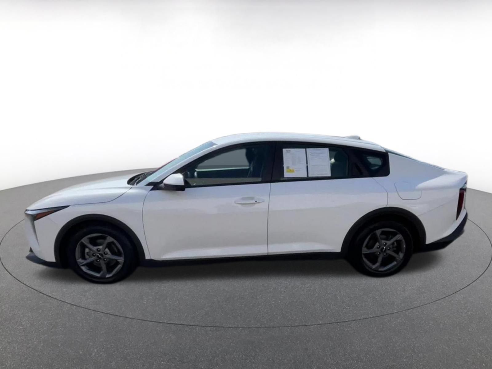 Used 2025 Kia K4 FWD image 9