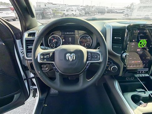 New 2026 RAM 1500 Big Horn AWD/4WD image 16