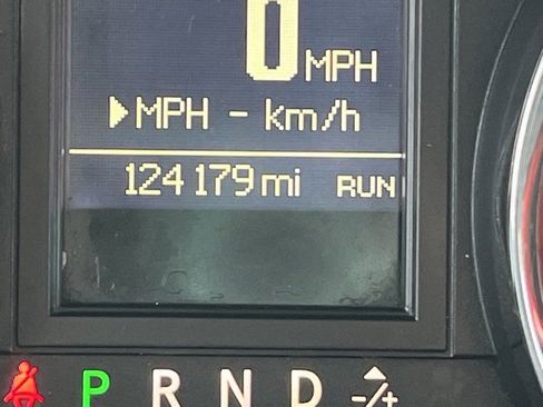 Used 2016 Dodge Grand Caravan SXT w/ Rear Park Assist Package image 43