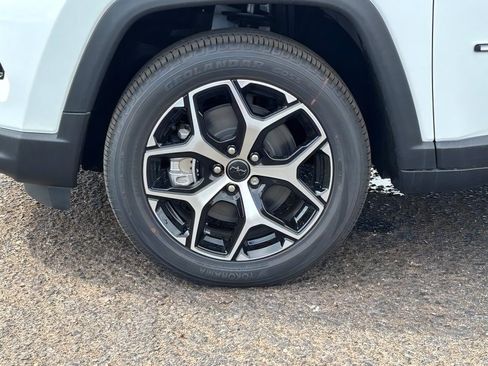 New 2026 Jeep Compass Limited AWD/4WD image 10