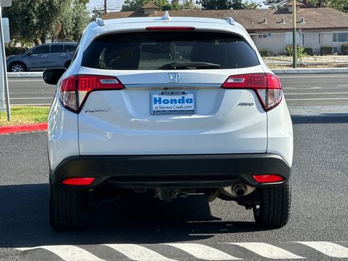 Used 2021 Honda HR-V EX-L image 9