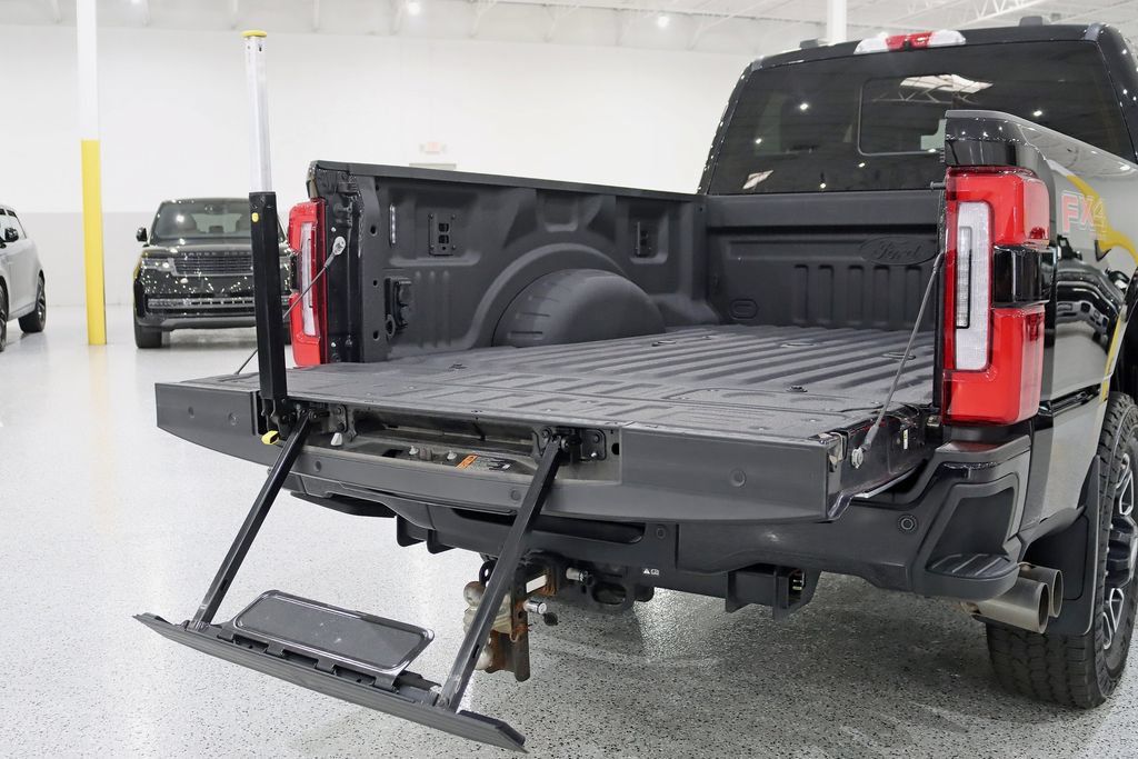 Used 2024 Ford F350 Platinum AWD/4WD image 44