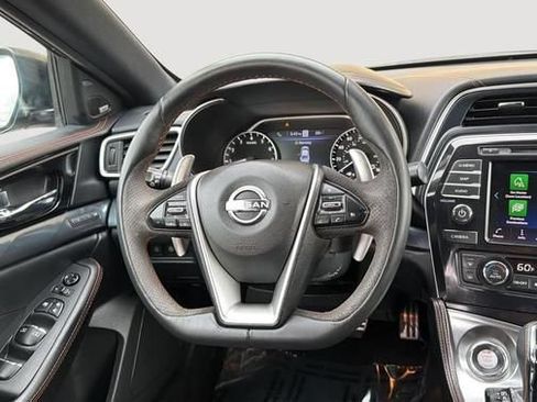 Used 2023 Nissan Maxima SR w/ Sport Mat Group FWD image 12