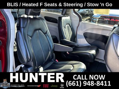 Used 2024 Chrysler Pacifica Touring-L FWD image 16