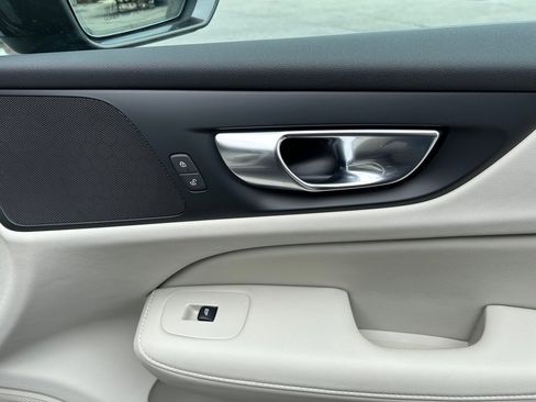 Certified 2025 Volvo V60 B5 Cross Country Plus image 24