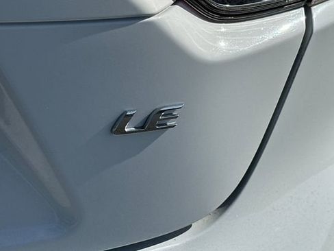 Certified 2023 Toyota Corolla LE image 31