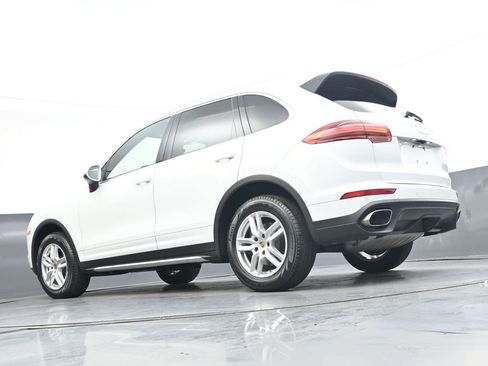 Used 2017 Porsche Cayenne Platinum Edition AWD/4WD image 30