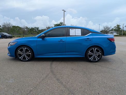 Used 2021 Nissan Sentra SR w/ SR Premium Package FWD image 8