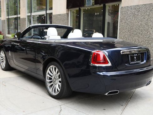 Used 2020 Rolls-Royce Dawn image 6