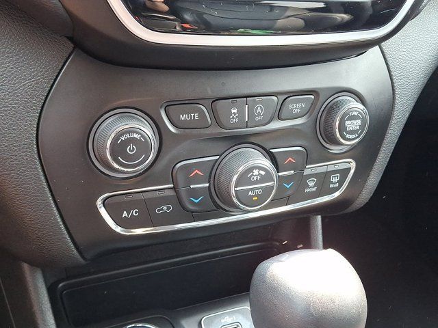 Certified 2019 Jeep Cherokee Limited AWD/4WD image 19