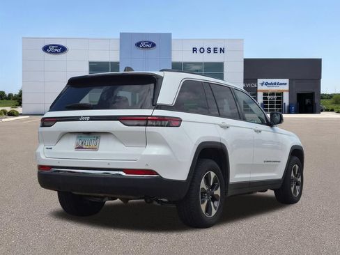 Used 2024 Jeep Grand Cherokee Limited 4xe AWD/4WD image 3