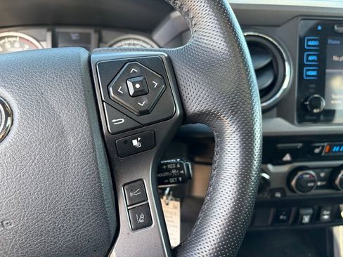 Used 2019 Toyota Tacoma TRD Off-Road image 27