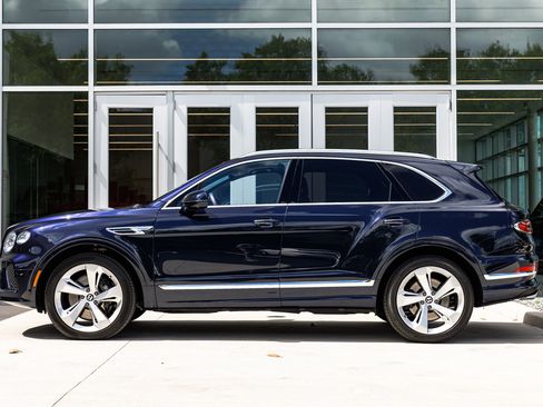 Certified 2024 Bentley Bentayga image 14