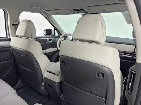 Used 2024 Hyundai Santa Fe SEL image 33