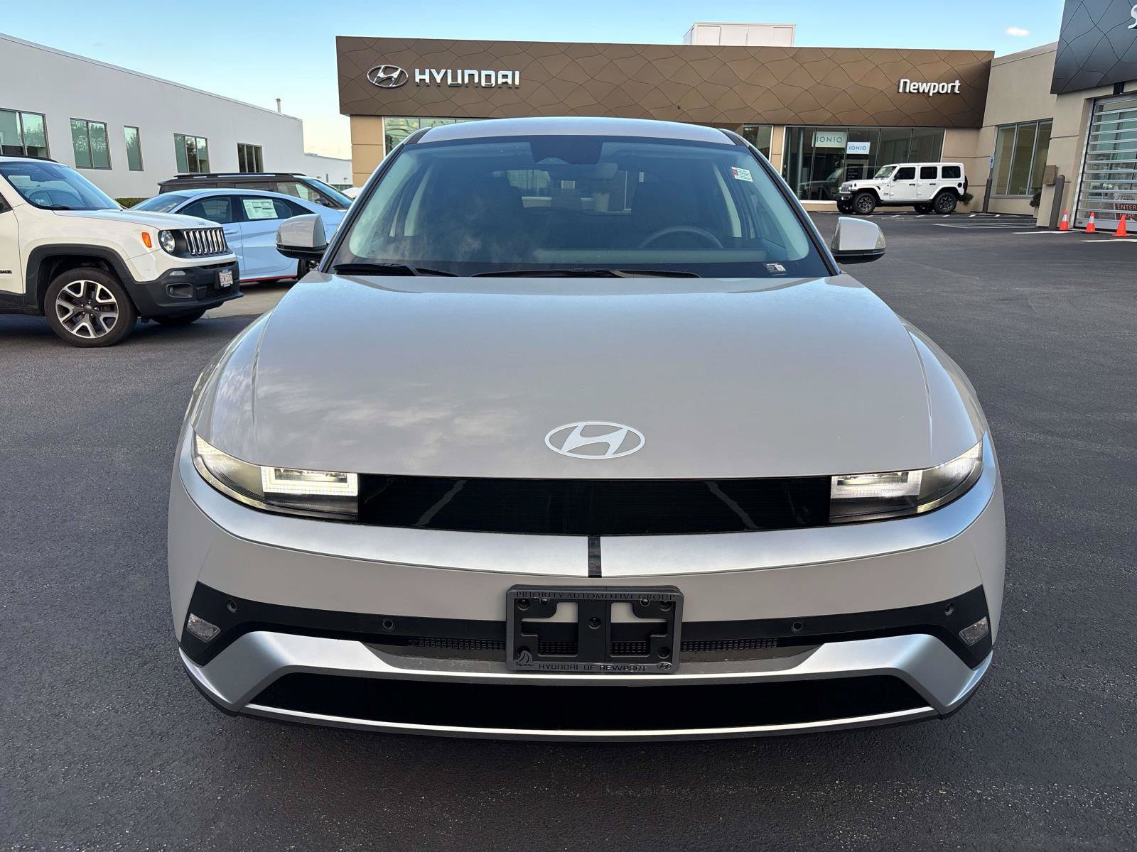 New 2027 Hyundai Ioniq 5 SE AWD/4WD image 2