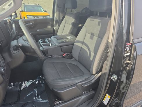 Used 2020 Chevrolet Silverado 1500 Custom Trail Boss w/ Custom Convenience Package image 17