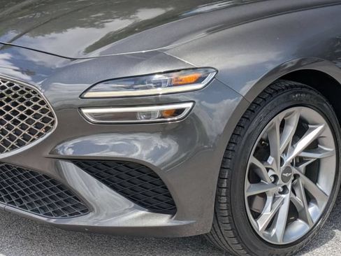 Used 2022 Genesis G70 2.0T RWD image 10