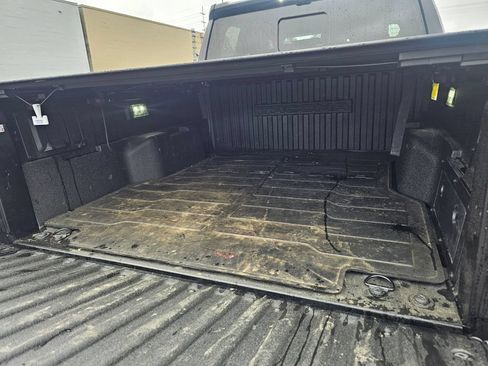 Used 2025 Toyota Tacoma TRD Sport AWD/4WD image 15