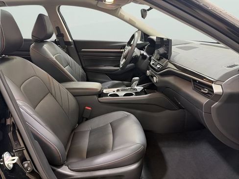 Used 2023 Nissan Altima 2.5 SR w/ SR Premium Package AWD/4WD image 10