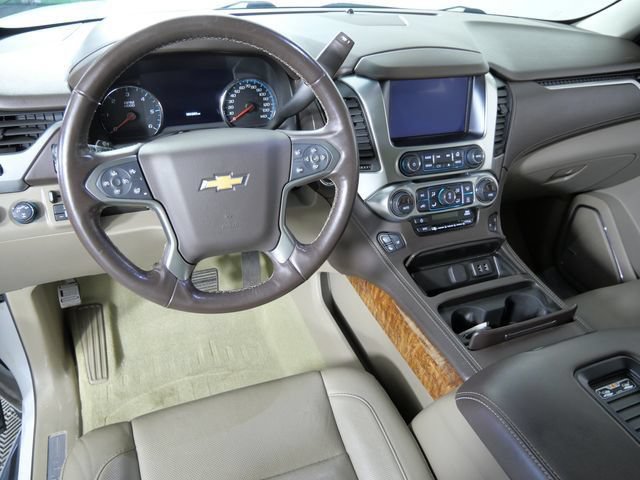 Used 2018 Chevrolet Suburban Premier AWD/4WD image 3