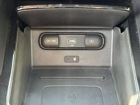 Certified 2022 Kia Telluride SX w/ Nightfall Edition Package AWD/4WD image 23
