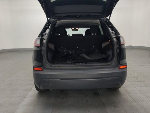 Used 2019 Jeep Cherokee Latitude w/ Popular Appearance Group image 29