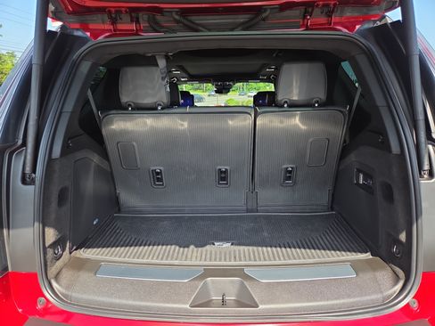 Used 2025 Cadillac Escalade Premium Luxury Platinum w/ LPO, Floor Liner Package AWD/4WD image 39