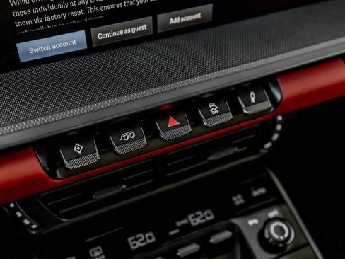 Certified 2025 Porsche 911 Carrera image 20