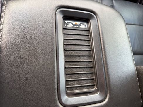 Used 2018 Chevrolet Tahoe Premier image 11