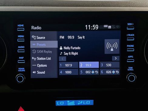 Used 2021 Toyota Tacoma TRD Sport w/ Technology Package AWD/4WD image 10