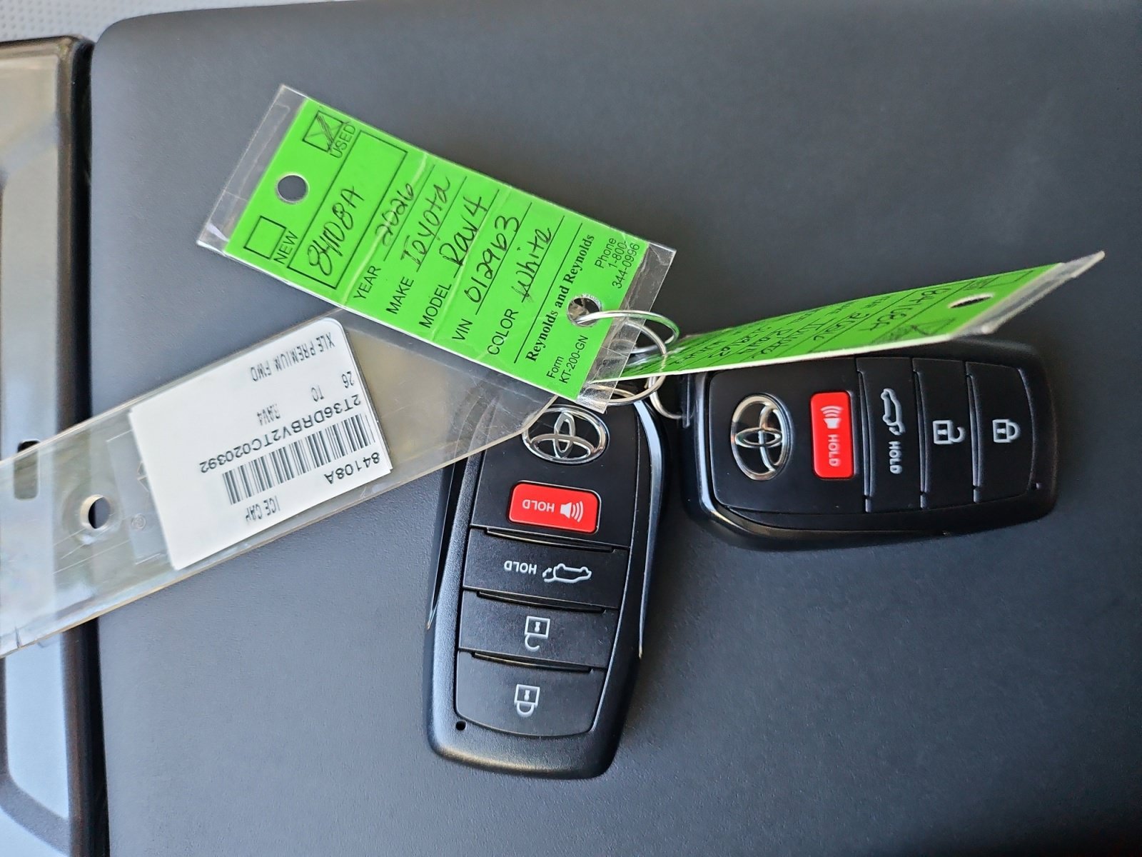 Used 2026 Toyota RAV4 XLE Premium w/ Weather Package FWD image 19