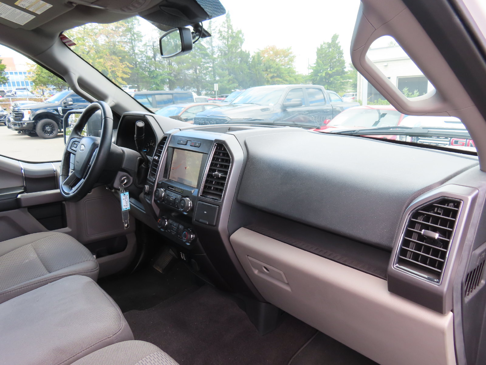 Used 2020 Ford F150 XLT w/ Equipment Group 302A Luxury AWD/4WD image 18