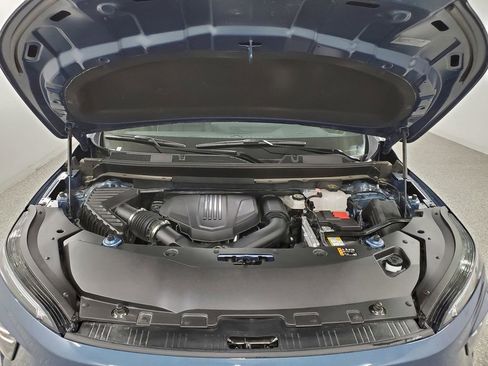 Used 2025 Buick Enclave Preferred image 9