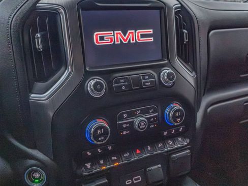 Used 2023 GMC Sierra 2500 Denali w/ Denali Ultimate Package image 8