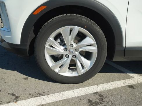 Used 2025 Buick Encore GX Preferred w/ Advanced Technology Package image 12