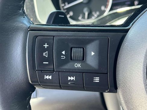 Used 2024 Nissan Pathfinder SL AWD/4WD image 21