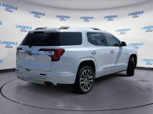 Used 2021 GMC Acadia Denali w/ Denali Technology Package FWD image 4